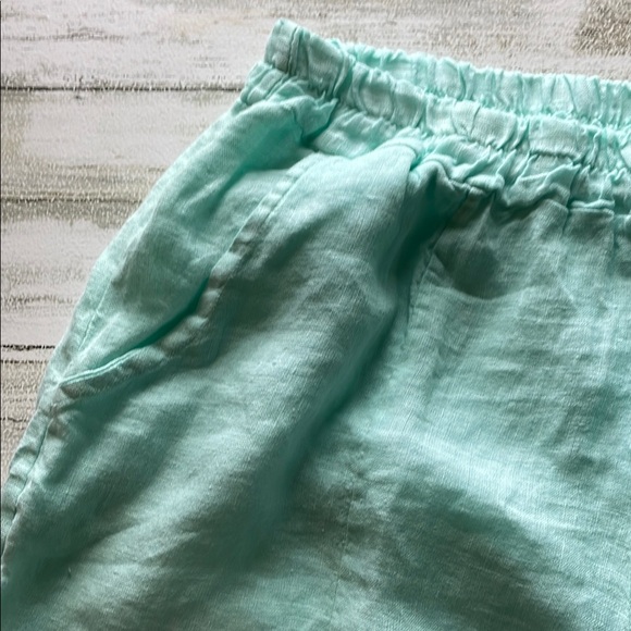 Stylish Mint Linen Cropped Pants for Women - Picture 3 of 8